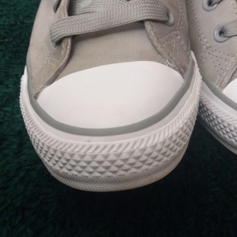 Chuck Taylor Padded Converse All stars 8.5 size shoes - Picture 10 of 15